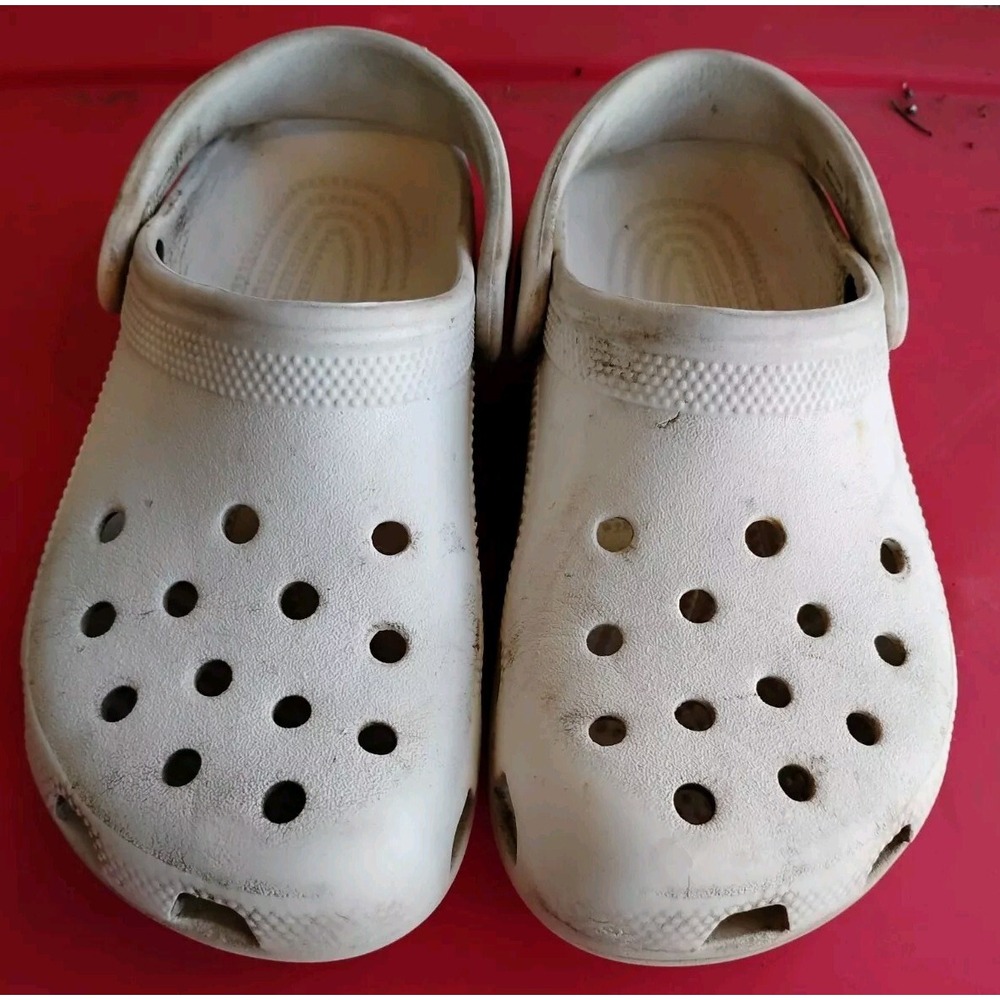Crocs Classic Clogs Shoes White Men's‎ Size 4 Women's Size 6
